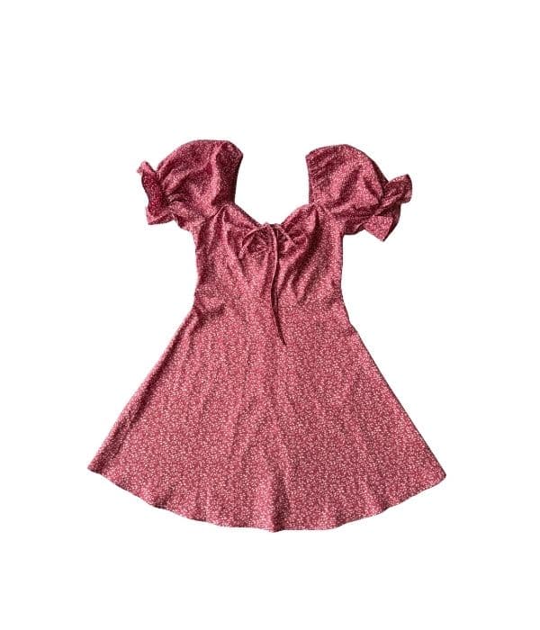 Vestido corto con mangas bombacha